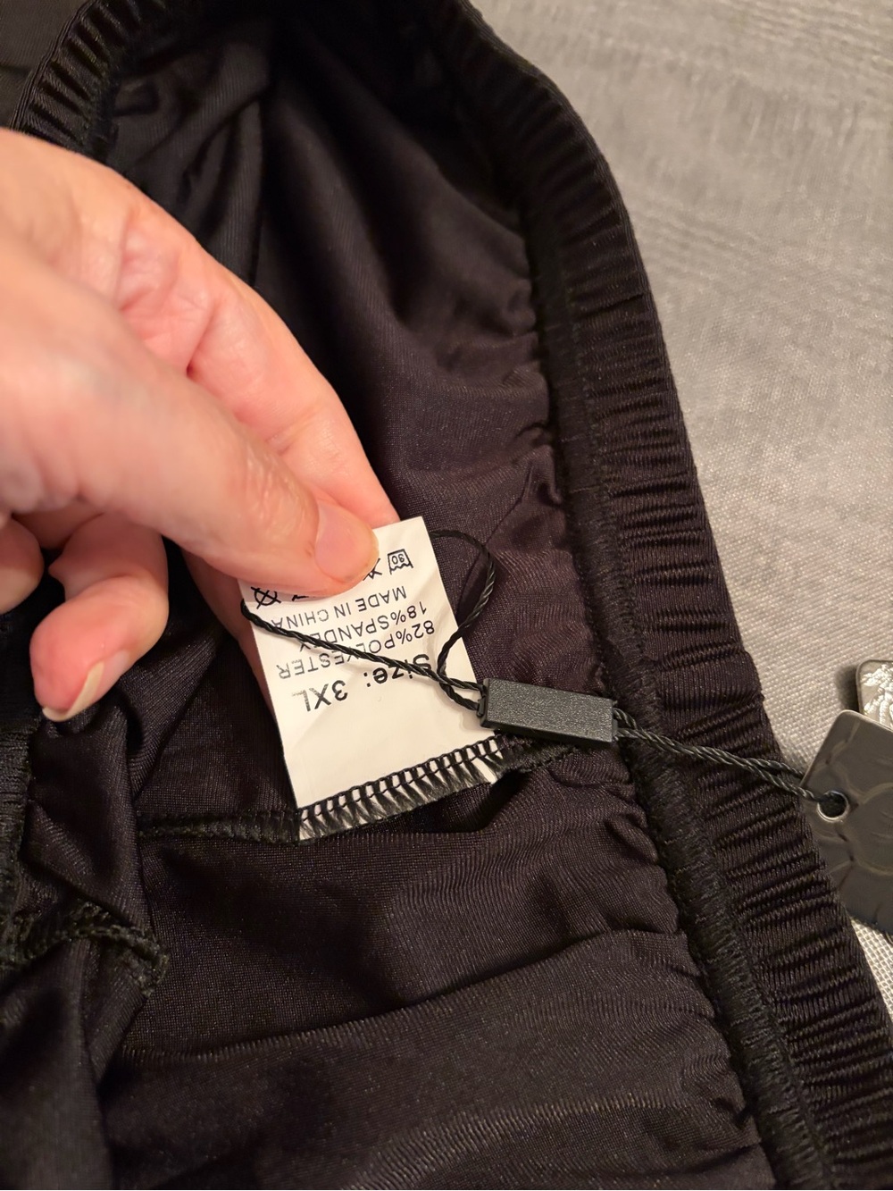 Women's Black Elastic-Waist Swim Joggers - Picture 3 of 5